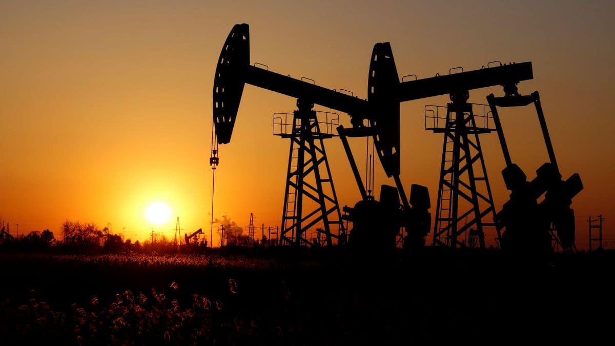 Crude set to see price shift despite decline on weak global sentiment